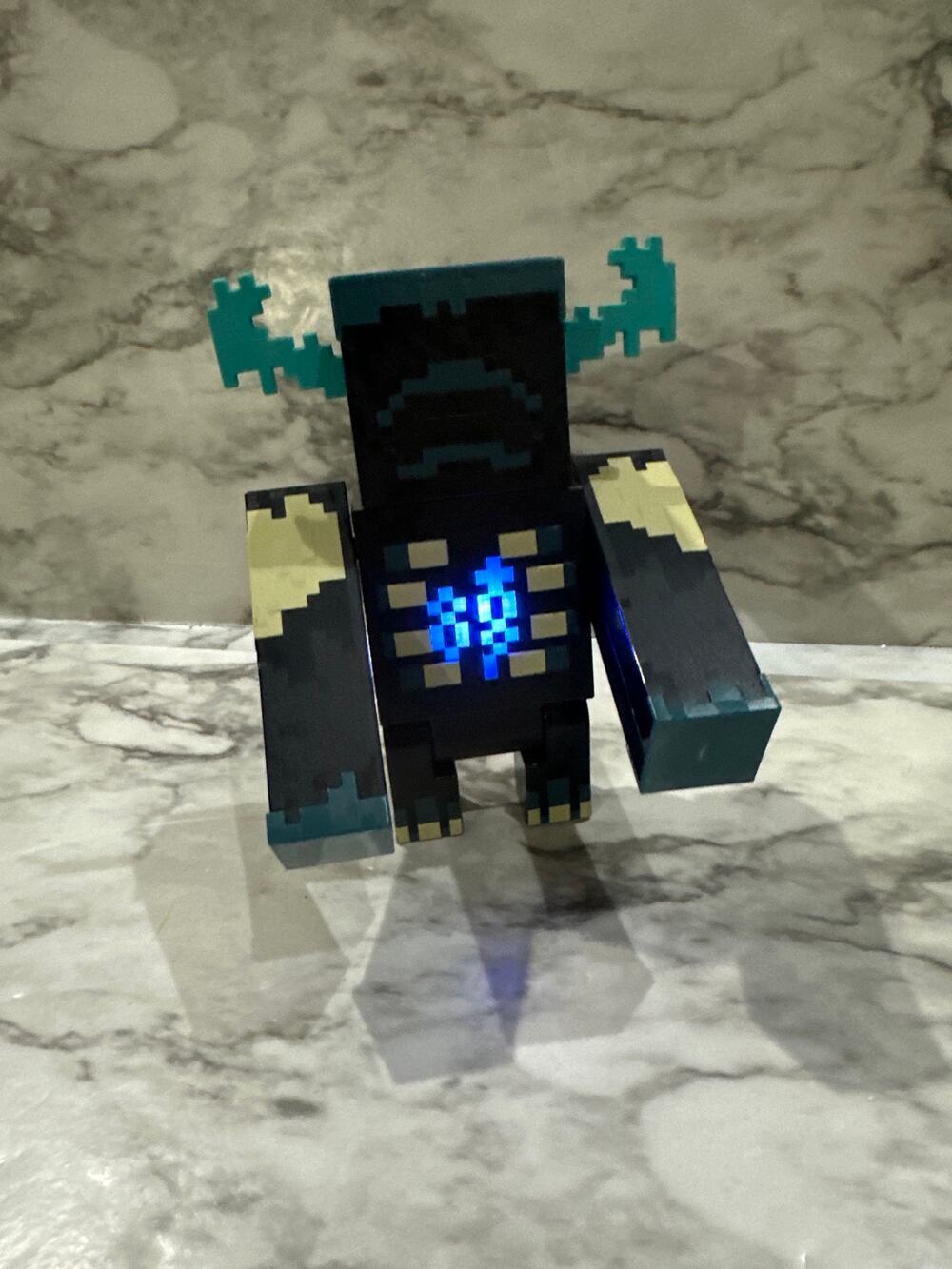 Minecraft Warden with lights and sounds